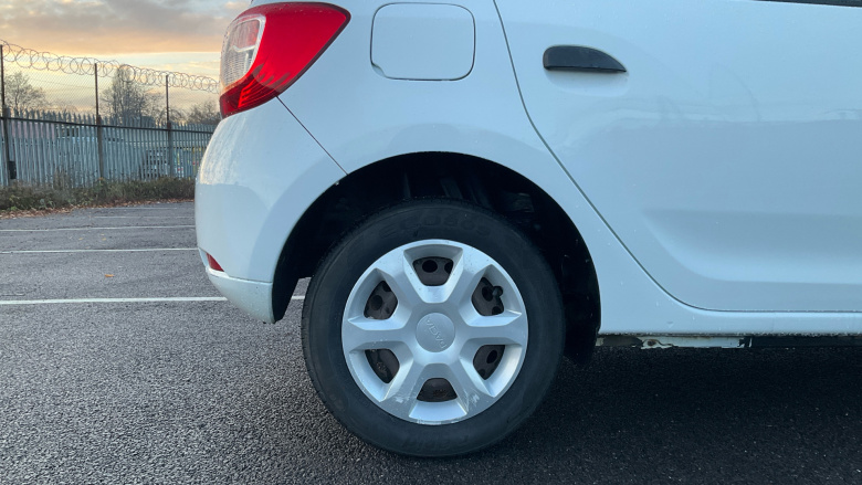 Dacia Sandero 1.2 16V 75 Ambiance 5dr Petrol Hatchback